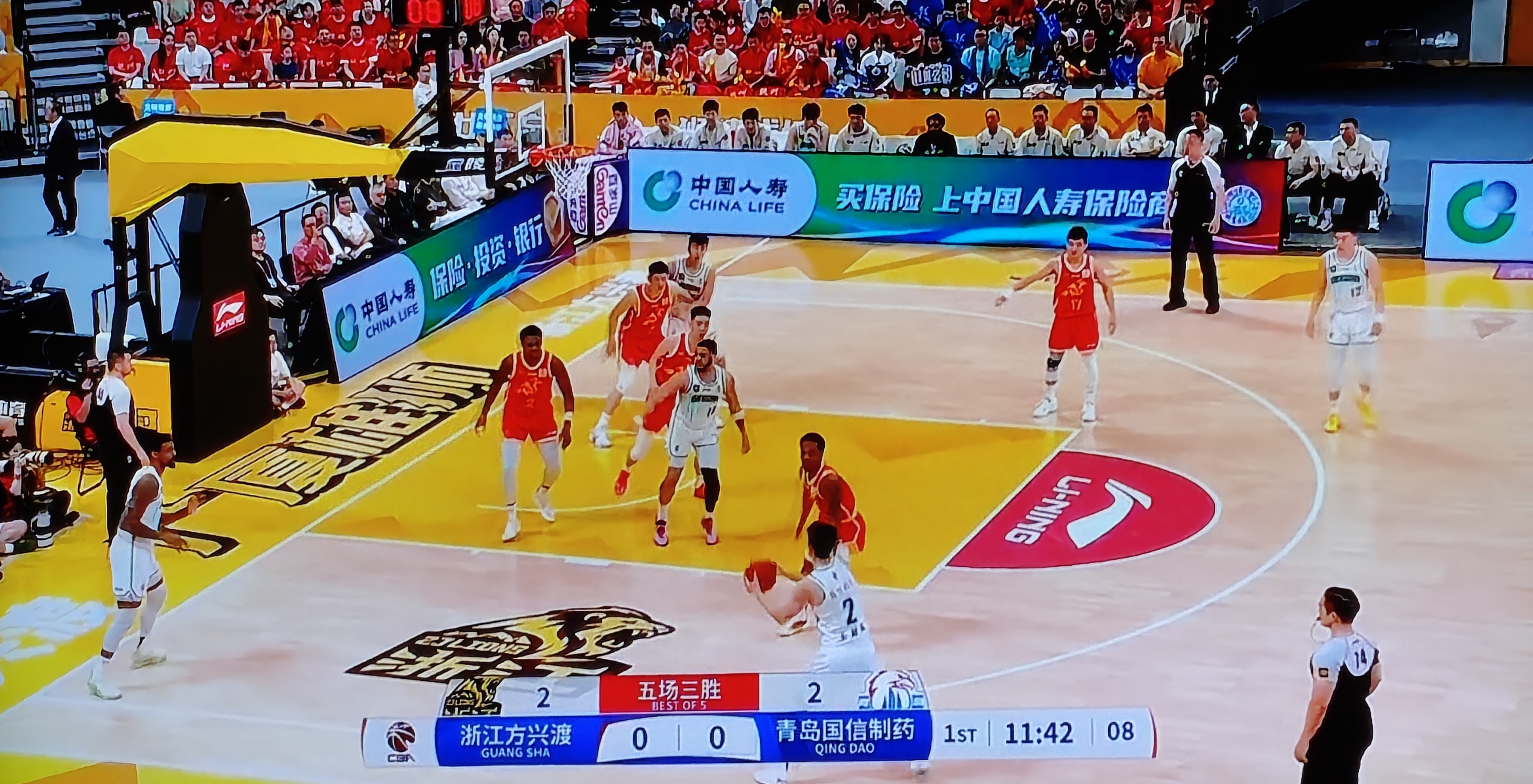 开云官网-关于国际比赛日体能课后；洛杉矶快船再遭质疑备战CBA季后赛；媒体盛赞；纪律约束更严格的信息