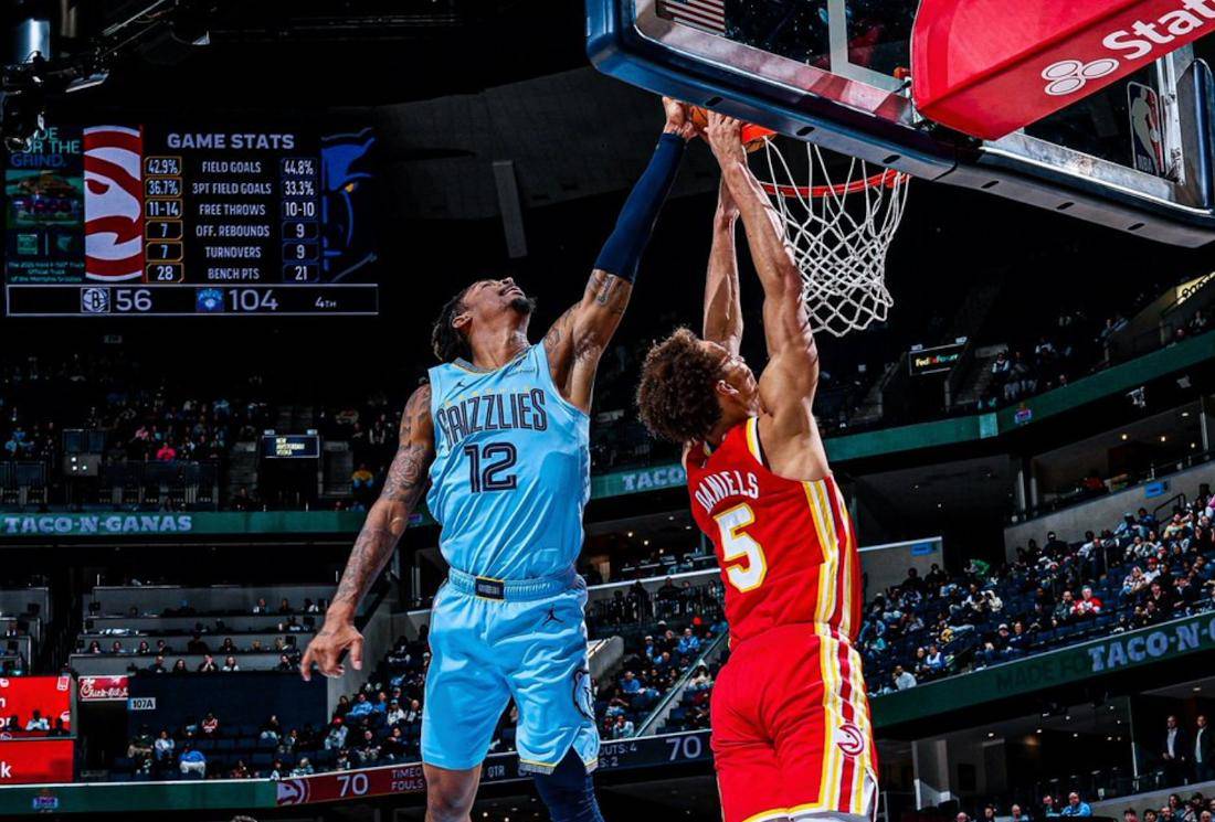 开云在线平台-转折点巴黎圣日耳曼强势反弹,NBA季后赛窗口期攻防权衡,悬念犹存,年轻球员得到机会的简单介绍